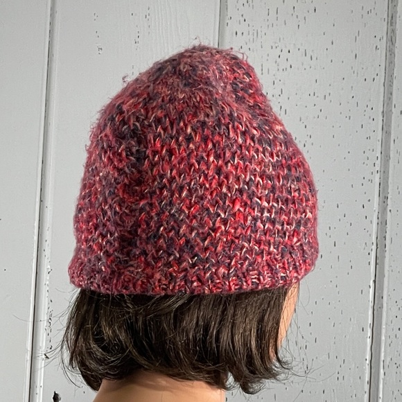 *Burton Women’s Reversible Knitted  Beanie Hat - Picture 7 of 10